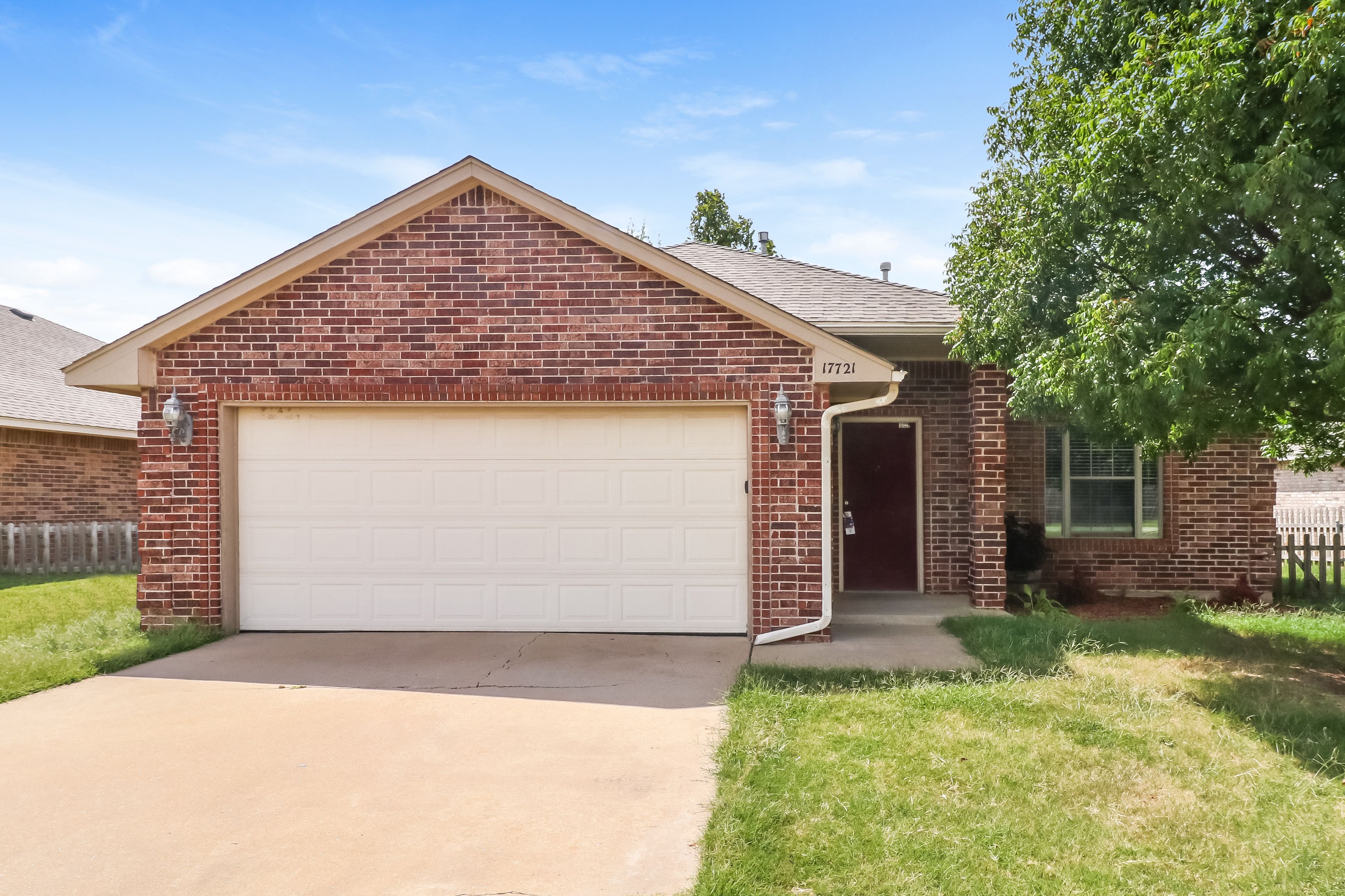 17721 Gold Dr Edmond, OK 73012